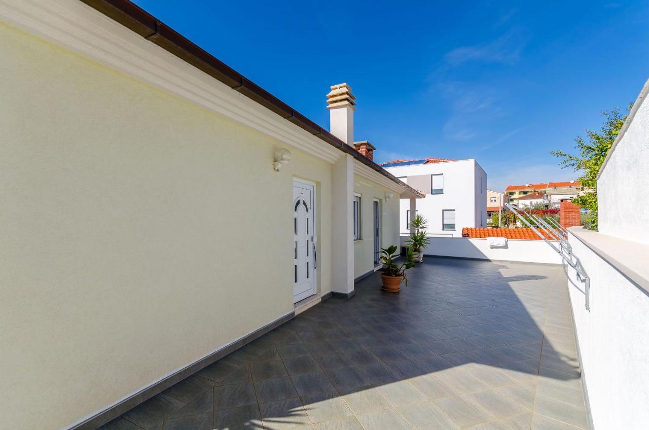 Apartments Palm Tree トロギール エクステリア 写真