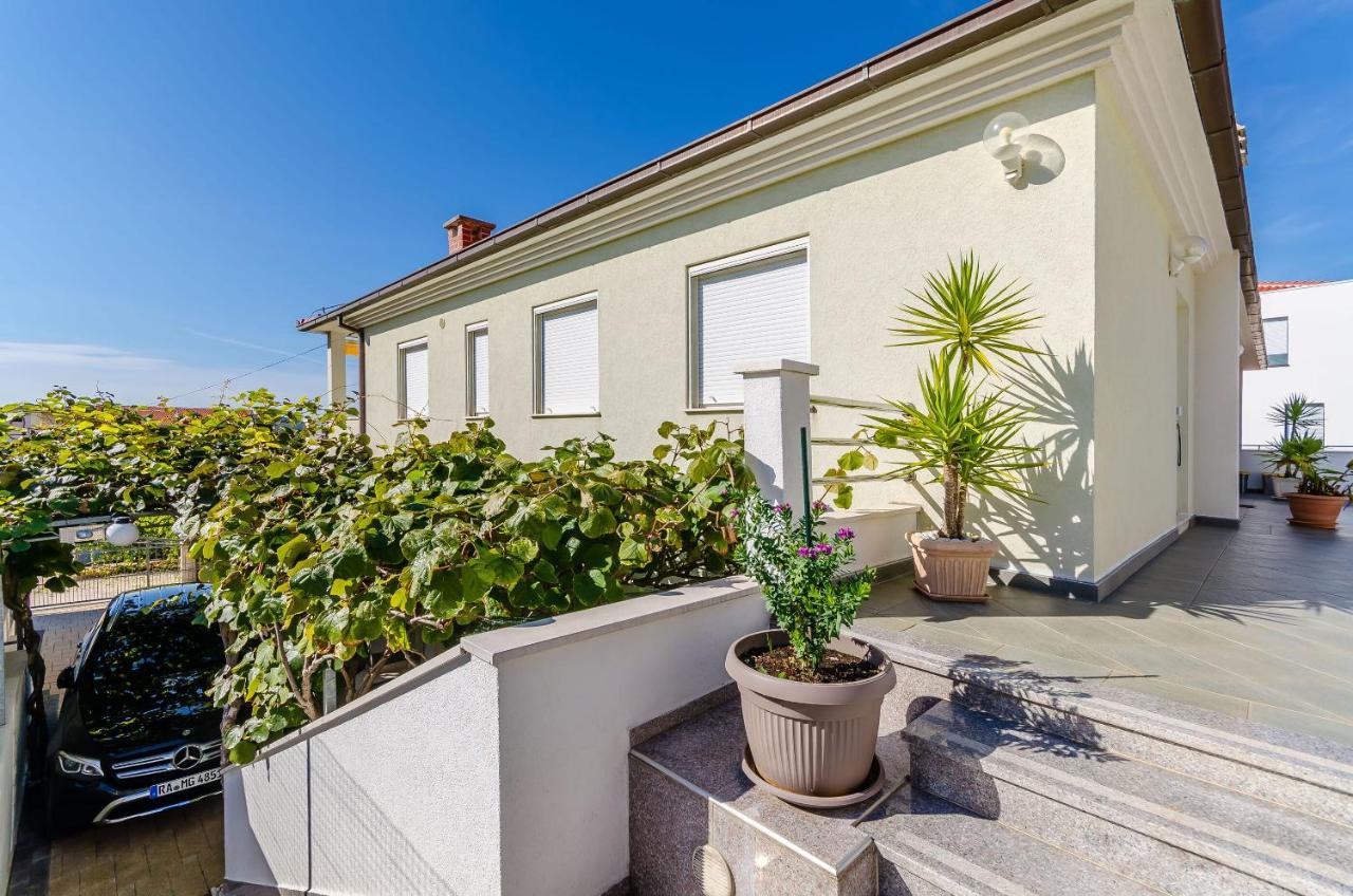 Apartments Palm Tree トロギール エクステリア 写真